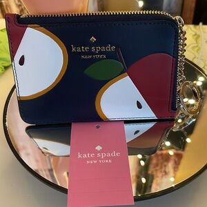 Kate Spade Novelty Card wallet NWOT with silver tone corner zip W/key ring.